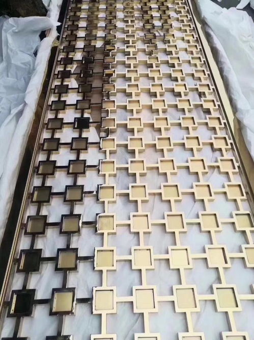 工程用鋁窗花價(jià)格解析 建筑裝飾材料的選擇與成本